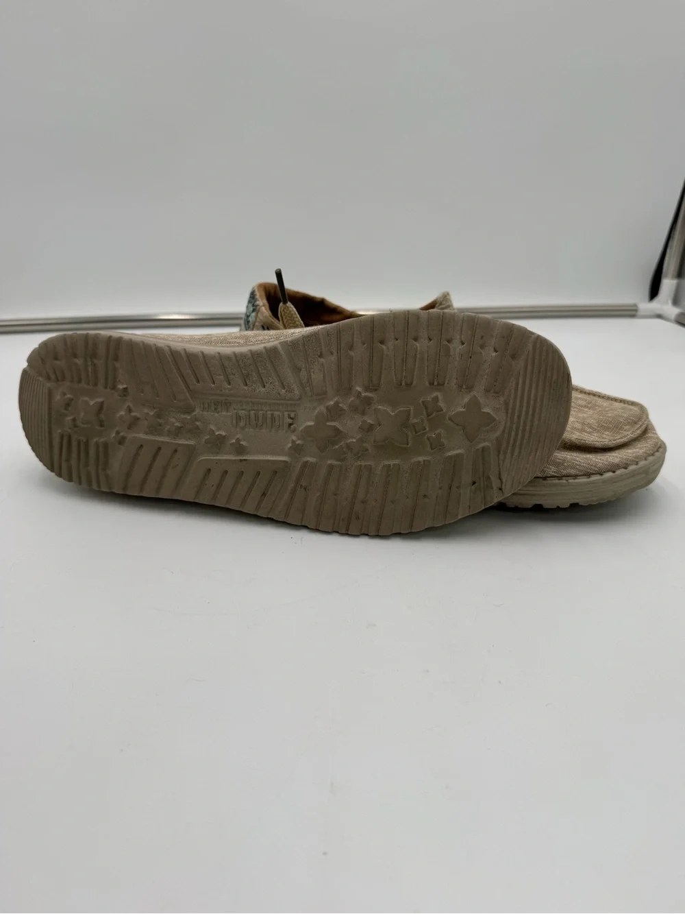 Hey Dude Wendy Flora Sunflower Beige Women’s Size 10 EU 41 Embroidered Loafers